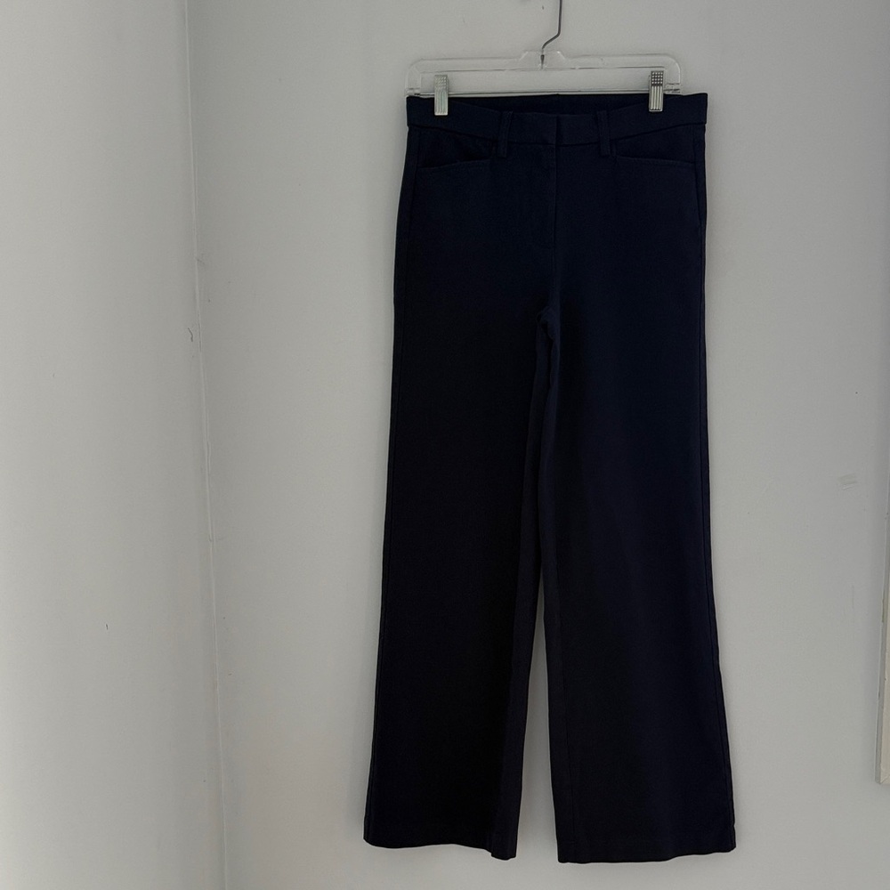 Isaac Mizrahi Navy Blue Pants SZ 6. Wide leg.
